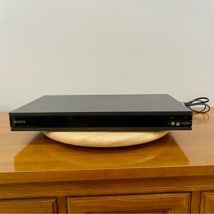 Sony UBP-X800 4K Ultra HD Blu ray DVD Player Black No Remote Tested Works